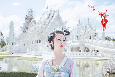 Trao Lưu Checkin với quần áo truyền thống cực chất Trao Lưu Checkin với quần áo truyền thống cực chất