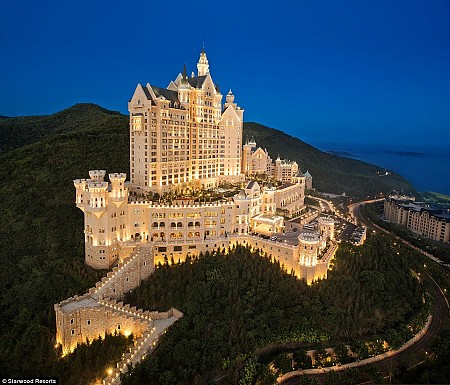 Khách sạn như lâu đài ở Trung Quốc