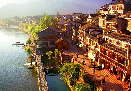 Nam Ninh - Trương Gia Giới - Phù Dung Trấn - Phượng Hoàng Cổ Trấn - Thành Cổ Càn Châu 6 Ngày 5 Đêm khởi hành từ Hà Nội