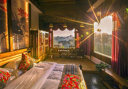 Nam Ninh - Trương Gia Giới - Phù Dung Trấn - Phượng Hoàng Cổ Trấn - Thành Cổ Càn Châu 6 Ngày 5 Đêm khởi hành từ Hà Nội