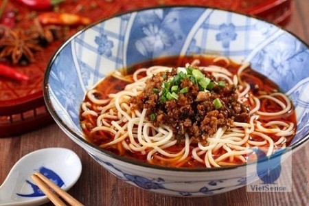 Những món ăn cay “làm mưa làm gió” tại mảnh đất Tứ Xuyên - Trung Quốc