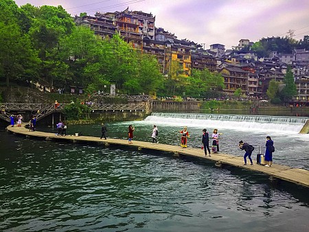 Trương Gia Giới - Phượng Hoàng Cổ Trấn 5 ngày 4 đêm