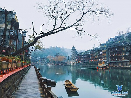 Trương Gia Giới - Phượng Hoàng Cổ Trấn bằng máy bay