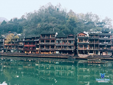 Trương Gia Giới - Phượng Hoàng Cổ Trấn bằng máy bay