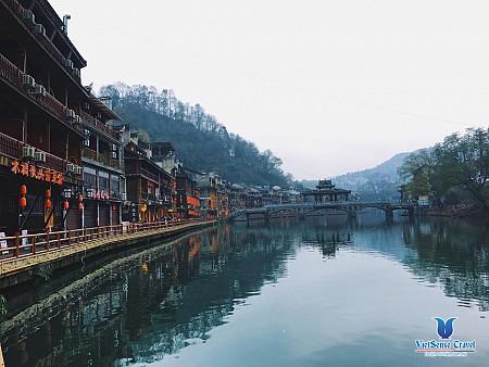 Trương Gia Giới - Phượng Hoàng Cổ Trấn bằng máy bay