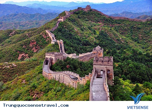 Địa điểm nổi tiếng mà bạn nhất định phải ghé thăm khi đến Trung Quốc - Ảnh 2 Địa điểm nổi tiếng mà bạn nhất định phải ghé thăm khi đến Trung Quốc - Ảnh 2