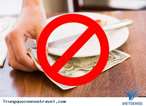 Người Trung Quốc không có thói quen để tiền tip Người Trung Quốc không có thói quen để tiền tip