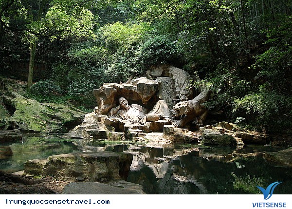 Khu lưu trữ mảnh ghép thứ tư nằm ở Hang Rồng Vàng - Ảnh 1 Khu lưu trữ mảnh ghép thứ tư nằm ở Hang Rồng Vàng - Ảnh 1