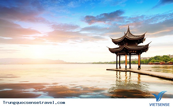 Mảnh ghép thứ nhất ở Hồ Tây - Ảnh 1 Mảnh ghép thứ nhất ở Hồ Tây - Ảnh 1