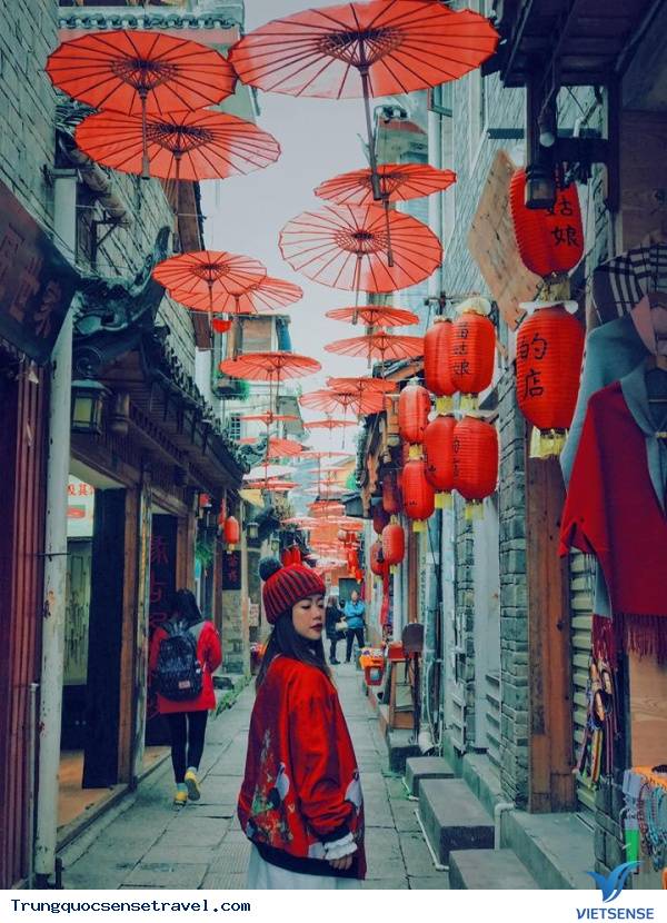 Khám phá Phượng Hoàng Trấn Cổ ngàn năm - Ảnh 8