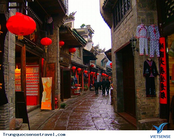 Phượng Hoàng Cổ Trấn – Thị trấn mộng mơ - Ảnh 3 Phượng Hoàng Cổ Trấn – Thị trấn mộng mơ - Ảnh 3