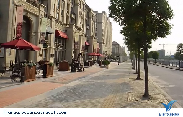 Tham quan những địa điểm làm nhái nổi tiếng của Trung Quốc - Ảnh 8 Tham quan những địa điểm làm nhái nổi tiếng của Trung Quốc - Ảnh 8