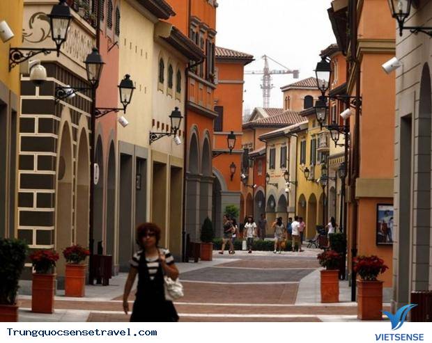 Tham quan những địa điểm làm nhái nổi tiếng của Trung Quốc - Ảnh 1 Tham quan những địa điểm làm nhái nổi tiếng của Trung Quốc - Ảnh 1