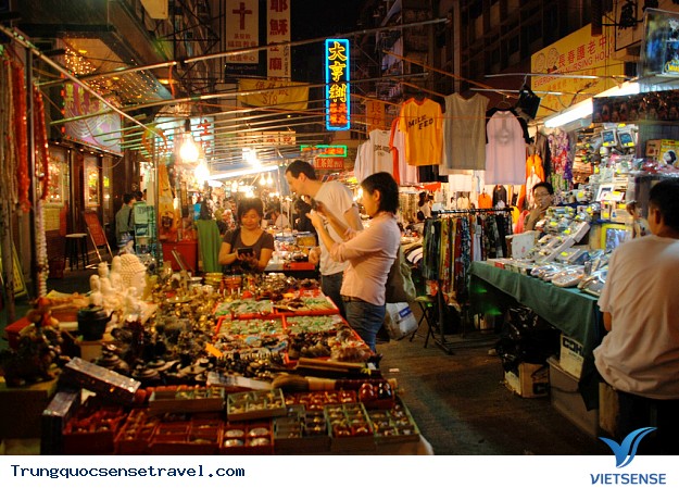 Tham quan tại những điểm thăm quan miễn phí - Ảnh 1 Tham quan tại những điểm thăm quan miễn phí - Ảnh 1