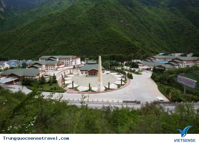 Sheraton Jiuzhaigou Resort Sheraton Jiuzhaigou Resort