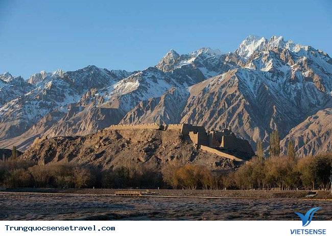 Thảo nguyên Tân Cương - một bức tranh tuyệt mỹ - Ảnh 9 Thảo nguyên Tân Cương - một bức tranh tuyệt mỹ - Ảnh 9