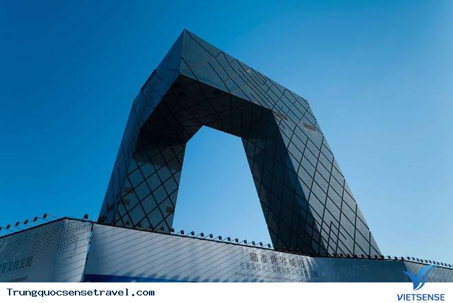 Đi thăm ngôi làng làm hoàn toàn bằng băng tại lễ hội băng lớn nhất thế giới ở Cáp Nhĩ Tân