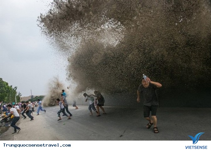 Sông Tiền Đường trở mình với con ‘’quái vật’’ - Ảnh 3