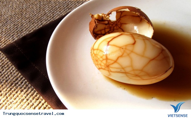 Trứng luộc bằng nước tiểu bé trai tại Trung Quốc - Ảnh 2