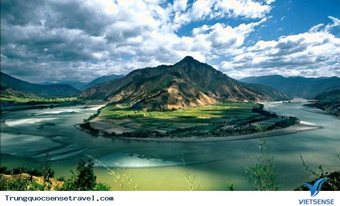 Những điểm thăm quan hút khách vào mùa hè tại Trung Quốc - Ảnh 1 Những điểm thăm quan hút khách vào mùa hè tại Trung Quốc - Ảnh 1