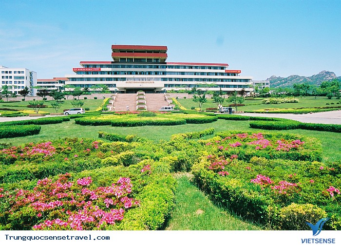 Bình yên với đảo Thanh Đảo của Trung Quốc - Ảnh 2