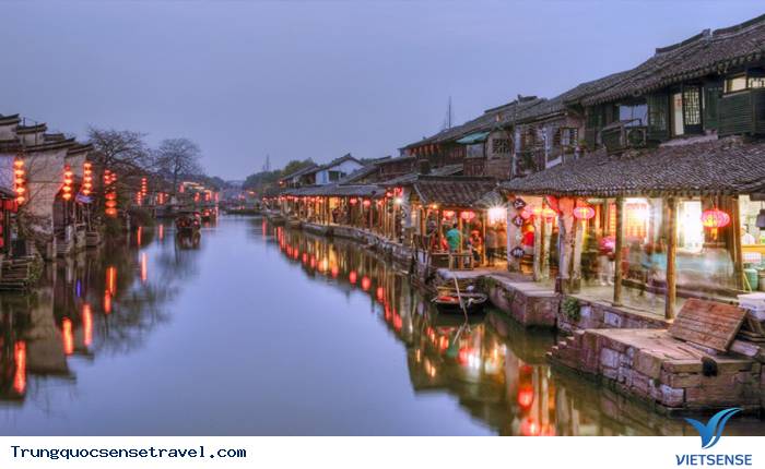 Khám phá Phượng Hoàng Trấn Cổ ngàn năm - Ảnh 9