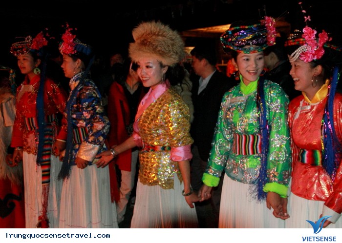 Mosuo - bộ lạc tôn thờ sự độc thân tại Trung Quốc - Ảnh 4 Mosuo - bộ lạc tôn thờ sự độc thân tại Trung Quốc - Ảnh 4