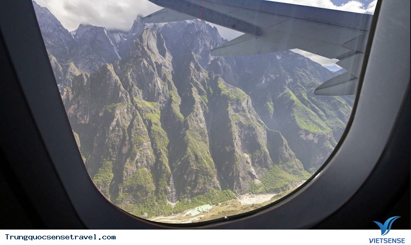 Đừng kéo rèm che cửa sổ máy bay khi di chuyển tới Shangri-La - Ảnh 2 Đừng kéo rèm che cửa sổ máy bay khi di chuyển tới Shangri-La - Ảnh 2