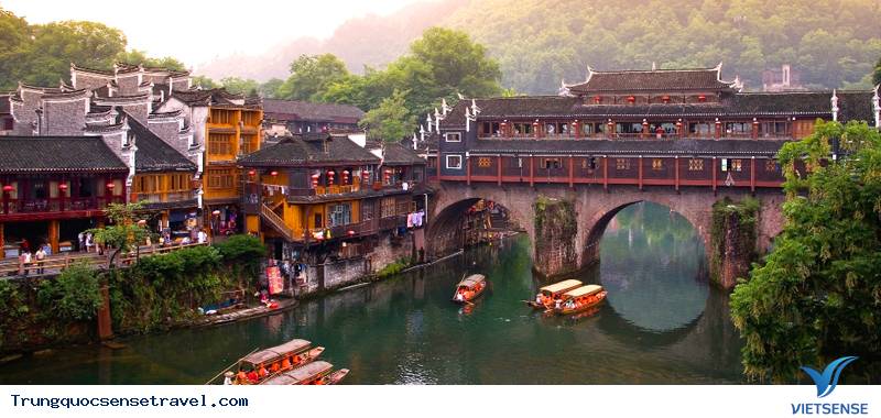 Thiên Đường Sống Ảo Trương Gia Giới - Phượng Hoàng Cổ Trấn - Ảnh 4 Thiên Đường Sống Ảo Trương Gia Giới - Phượng Hoàng Cổ Trấn - Ảnh 4