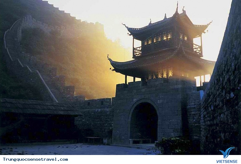 Ngắm cảnh đẹp ở Phượng Hoàng Cổ Trấn - Ảnh 4