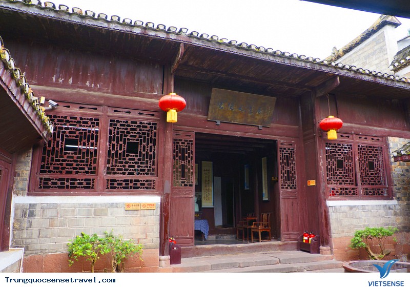 Ngắm cảnh đẹp ở Phượng Hoàng Cổ Trấn - Ảnh 7