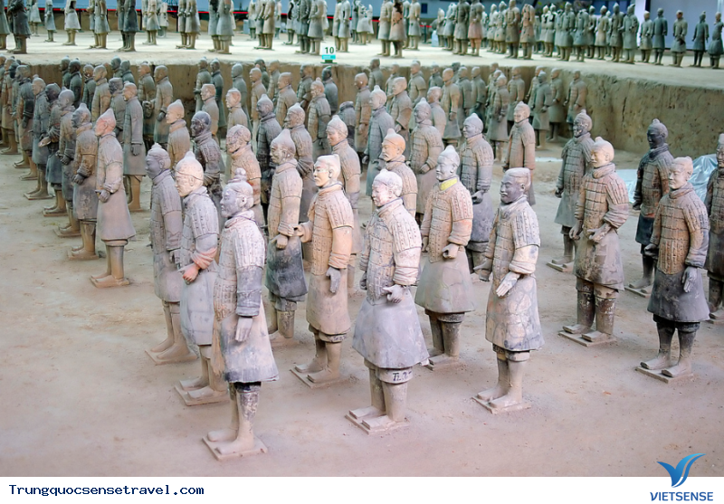 Tại sao hầu hết các chiến binh đất nung đều không có vũ khí? Tại sao hầu hết các chiến binh đất nung đều không có vũ khí?