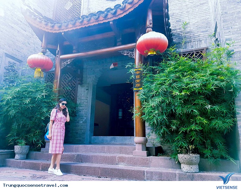 Phượng Hoàng Cổ Trấn - Phù Dung Trấn - Trương Gia Giới - Đi Ô Tô - Về Máy Bay