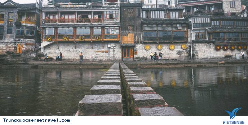 Trương Gia Gới – Phù Dung Trấn – Phượng Hoàng Cổ Trấn – Đồng Nhân 5 Ngày - Bay Khứ Hồi