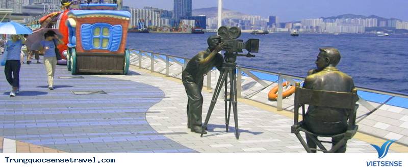 Khám phá Disneyland