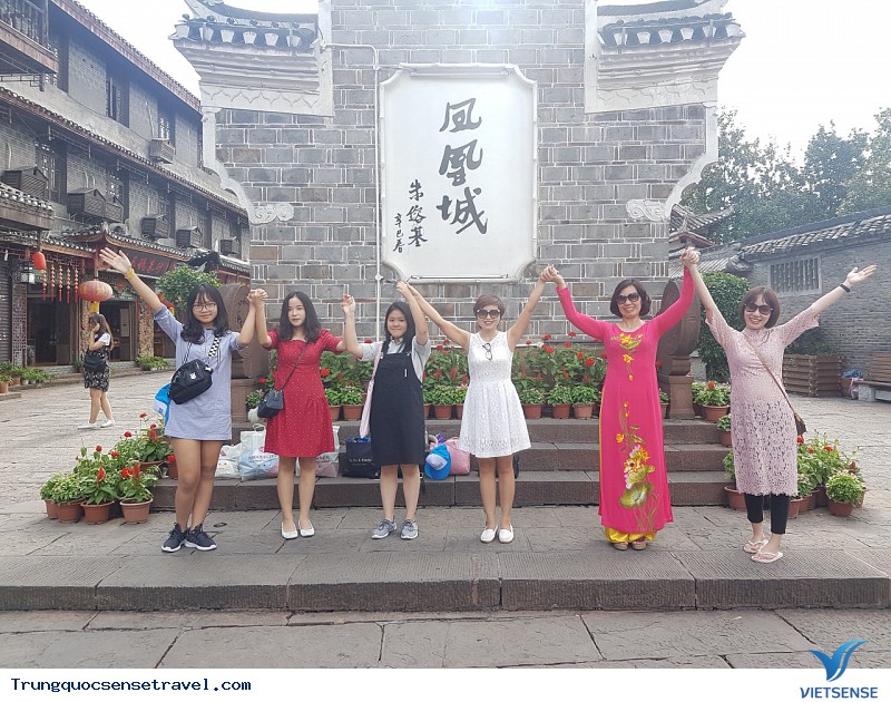 Nam Ninh - Trương Gia Giới - Phù Dung Trấn - Phượng Hoàng Cổ Trấn - Thành Cổ Càn Châu 6 Ngày 5 Đêm khởi hành từ Hà Nội