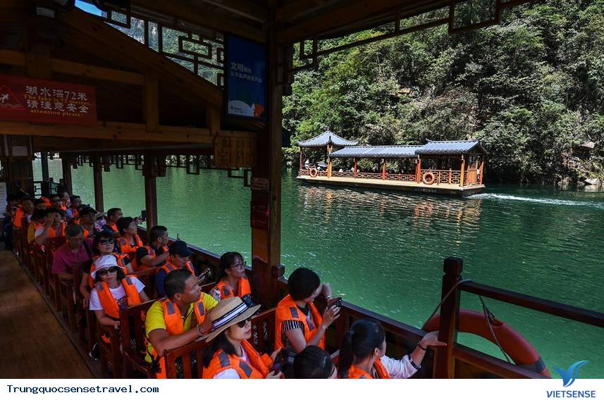 60 phút lênh đênh trên thuyền ngắm hồ Bảo Phong - Ảnh 3 60 phút lênh đênh trên thuyền ngắm hồ Bảo Phong - Ảnh 3