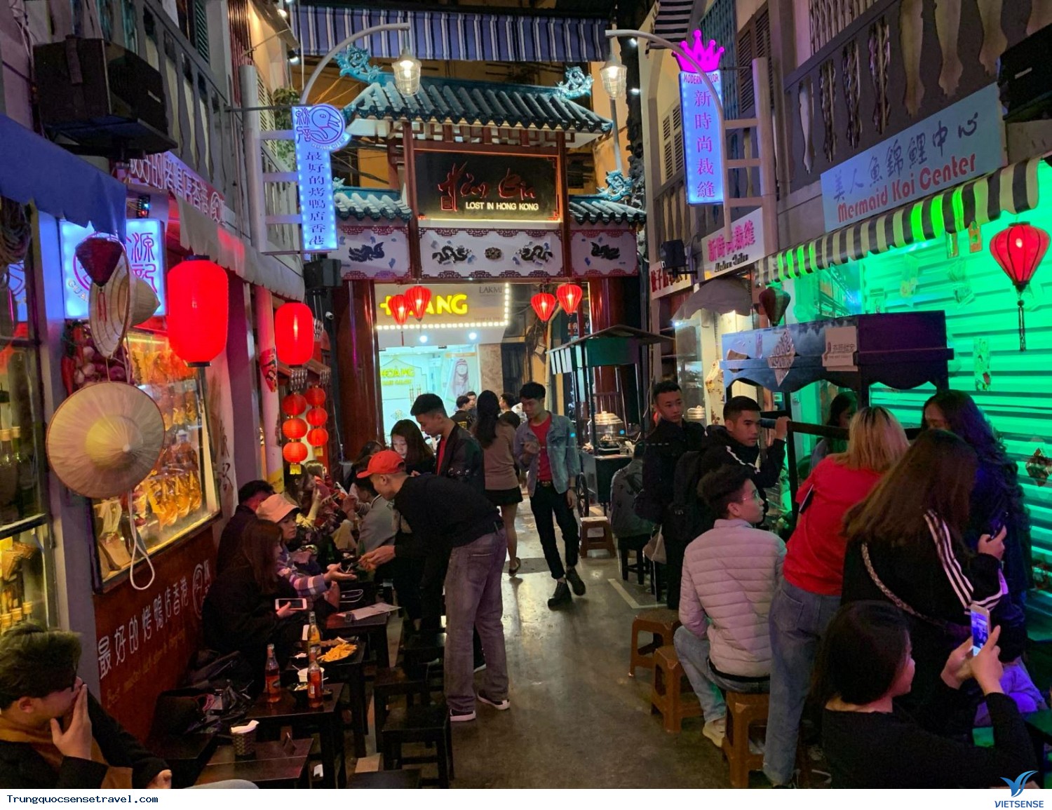 Trung tâm Phố Cổ