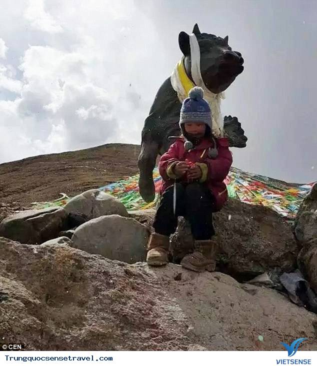 Bé gái 4 tuổi cùng bố khám phá Trung Quốc bằng xe đạp - Ảnh 5