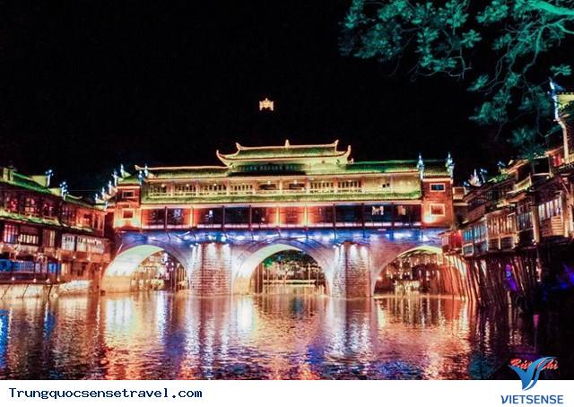 Ngày 2- 3: Trương Gia Giới - Thiên Môn Sơn - Ảnh 1 Ngày 2- 3: Trương Gia Giới - Thiên Môn Sơn - Ảnh 1