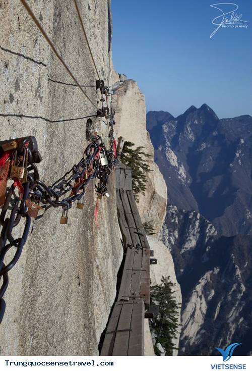 Choáng ngợp những con đường rùng rợn sảy chân là ...   ở Trung Quốc - Ảnh 3