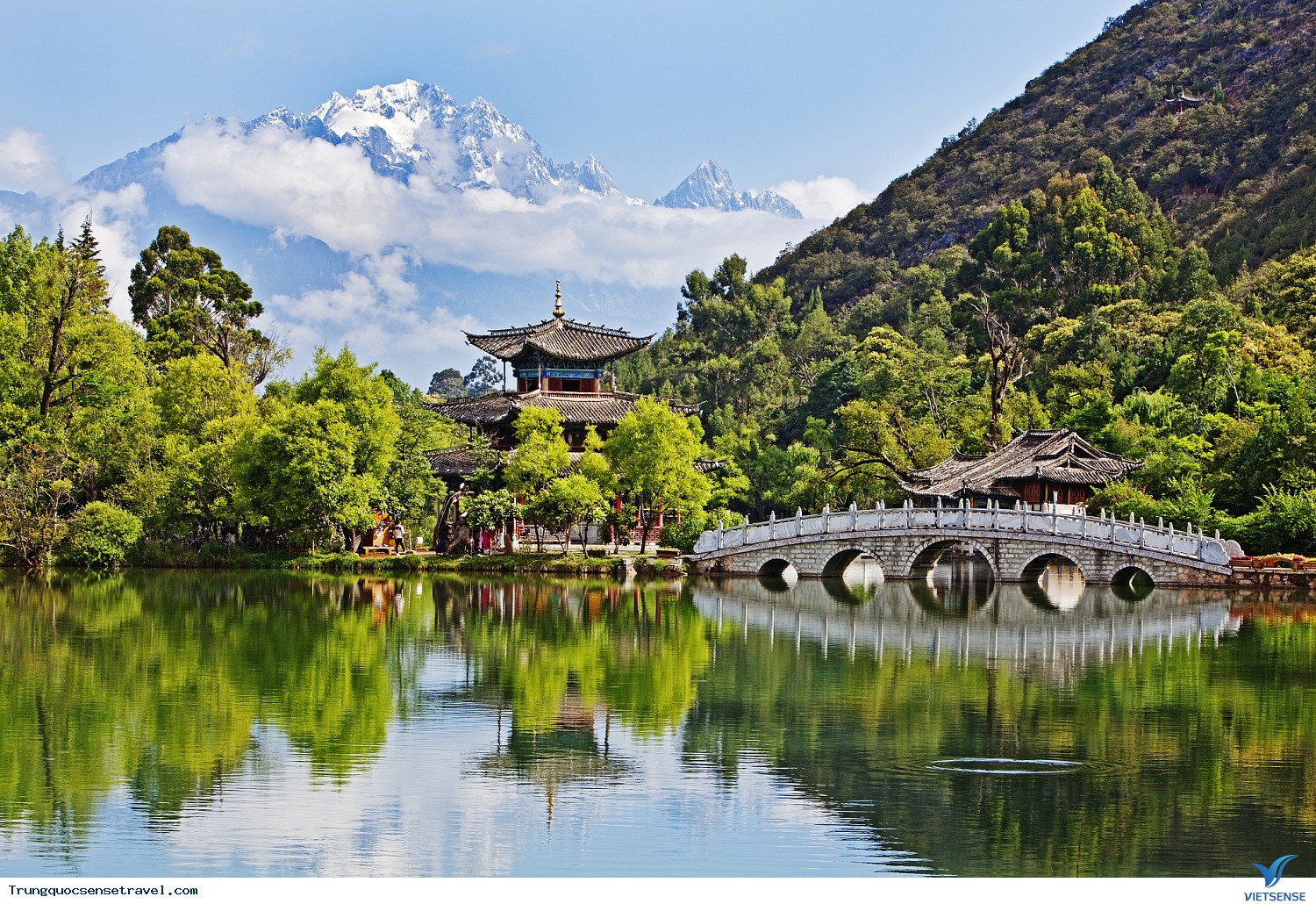 Những điểm đến nổi tiếng ở công viên Hắc Long Đàm Trung Quốc - Ảnh 2 Những điểm đến nổi tiếng ở công viên Hắc Long Đàm Trung Quốc - Ảnh 2