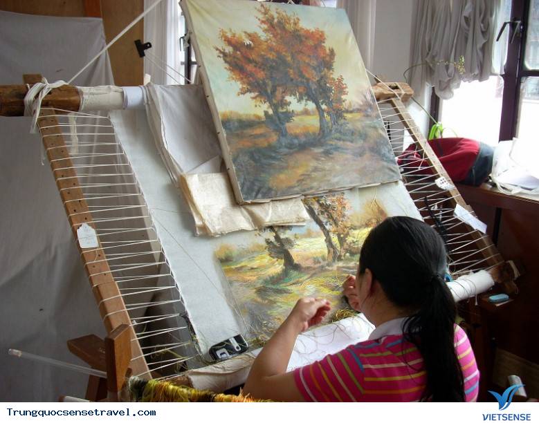 Những ý tưởng sáng tạo được làm ra từ tơ Tằm Những ý tưởng sáng tạo được làm ra từ tơ Tằm