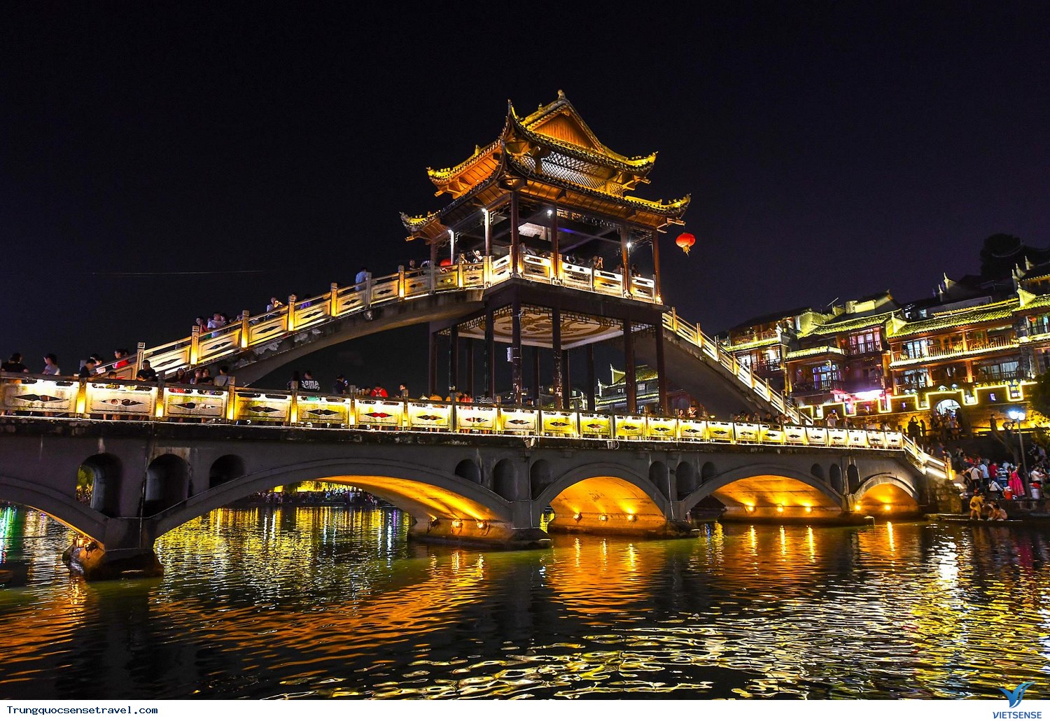 Đi mãi không chán ở Phượng Hoàng cổ trấn - Ảnh 6 Đi mãi không chán ở Phượng Hoàng cổ trấn - Ảnh 6