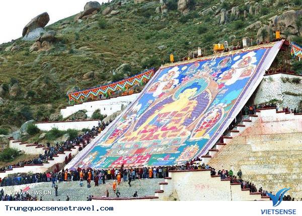 Độc đáo lễ hội sữa chua Shoton Tây Tạng - Ảnh 2