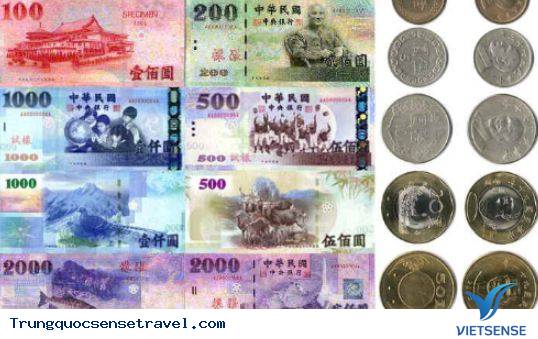 Đổi tiền trước khi đi thăm quan Đài Loan