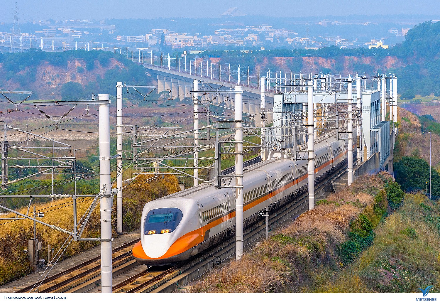 Đường sắt cao tốc (HSR) Đường sắt cao tốc (HSR)