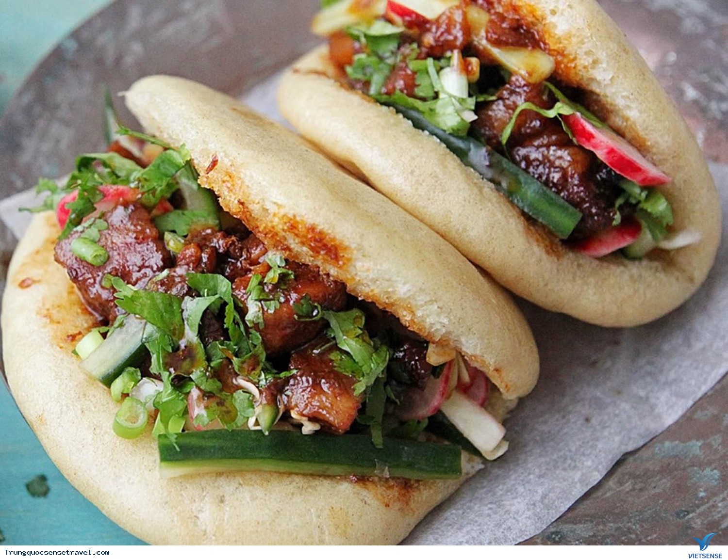 Gua bao (bánh bao kẹp thịt kiểu Đài Loan) Gua bao (bánh bao kẹp thịt kiểu Đài Loan)