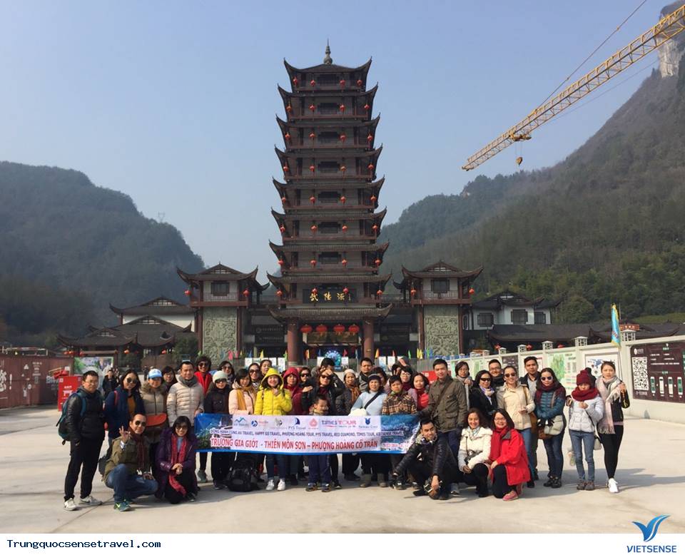 Hình ảnh các đoàn thăm quan Trương Gia Giới - Phượng Hoàng Cổ Trấn - Ảnh 8