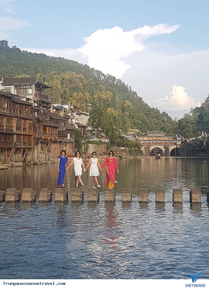 Hình ảnh đoàn Charter Trương Gia Giới - Phượng Hoàng Cổ Trấn 31/8-03/09/2018 - Ảnh 5